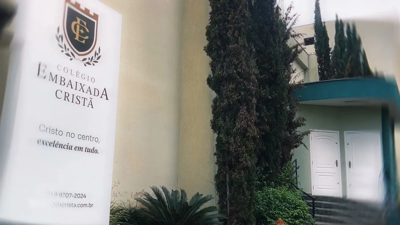 Fachada do Colégio Embaixada Cristã